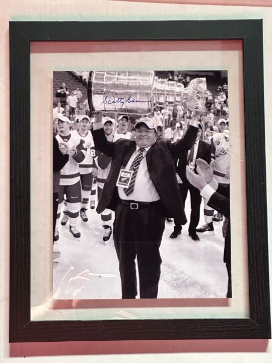 Scotty Bowman Black And White Artifacts Autographs Photography