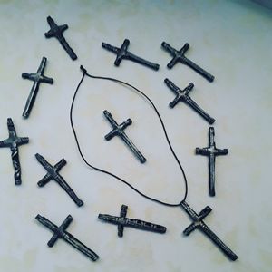 Crucifix - Falaise Peralte