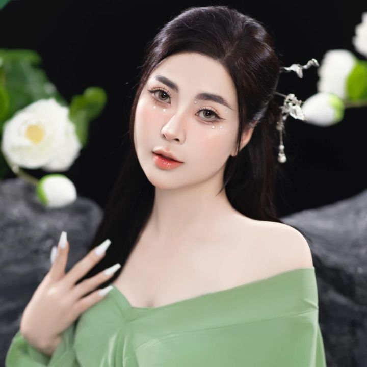 Beauty Girl - Kylie Jenner - Photography, People & Figures, Portraits