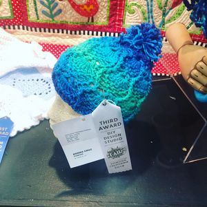 Crochet pineapple hat blue