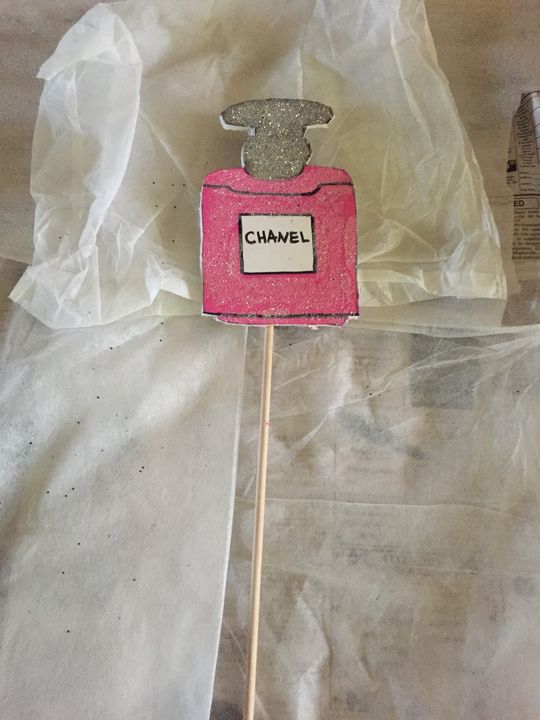Chanel cupcake/cake topper - CASHANDRA'S ARTWORK - Crafts & Other