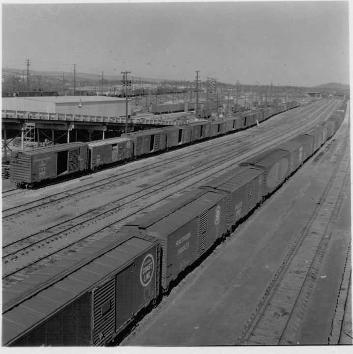 DeButts Rail Yard in 1950 - Historic Chattanooga