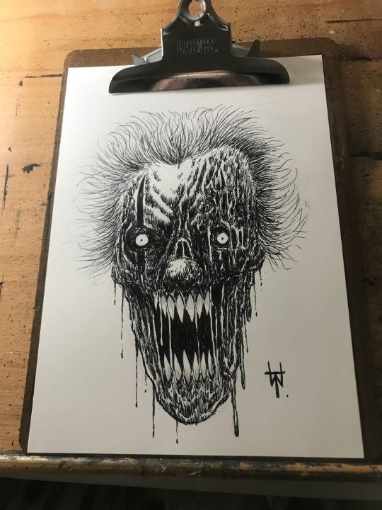 Pennywise IT Drawing  Scary drawings, Horror drawing, Color pencil art