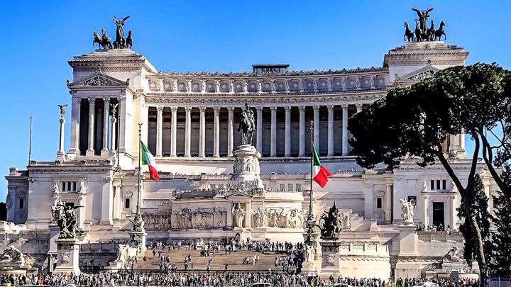Splendor History SPLENDOR IN HISTORY - Lady Marie - Photography, Places & Travel, Europe ...