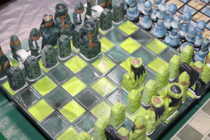 Louis XIV Plain Theme Chess Set  Chess board, Chess set, Chess game