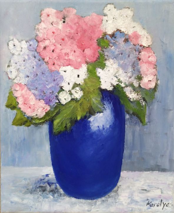 Hydrangeas in a blue bowl - Maria Karalyos
