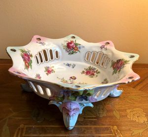 Reticulated porcelain candy dish