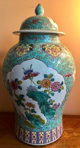Chinese porcelain blue.