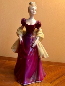 Royal Doulton Figurine Lady Loretta