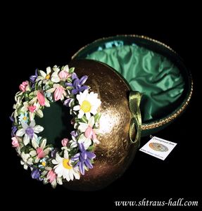 Ostrich Egg Jewelry Box"Spring Kiss" - Ostrich Hall