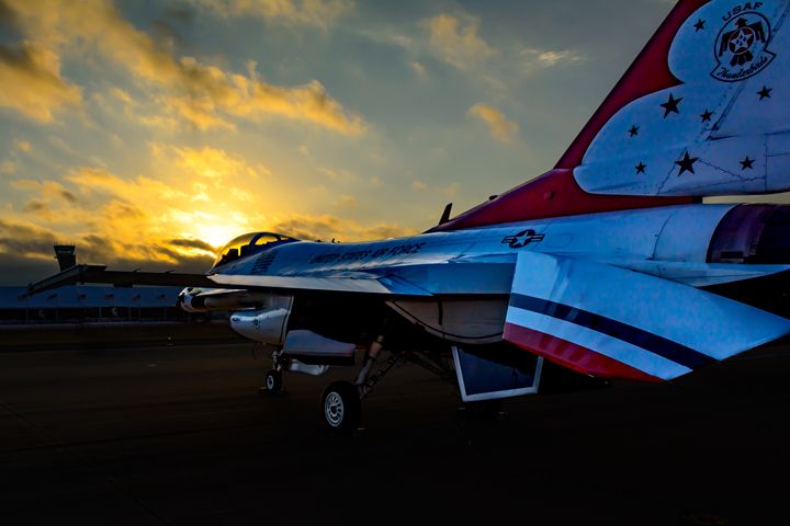 USAF Thunderbirds Dawn's Early Light - Jarrett Art - Photography ...