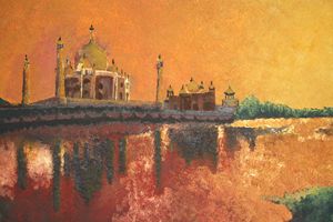Taj Mahal bathed in evening sun