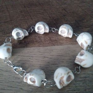 White Turquoise Skull Bracelet - Zoe Anastasia