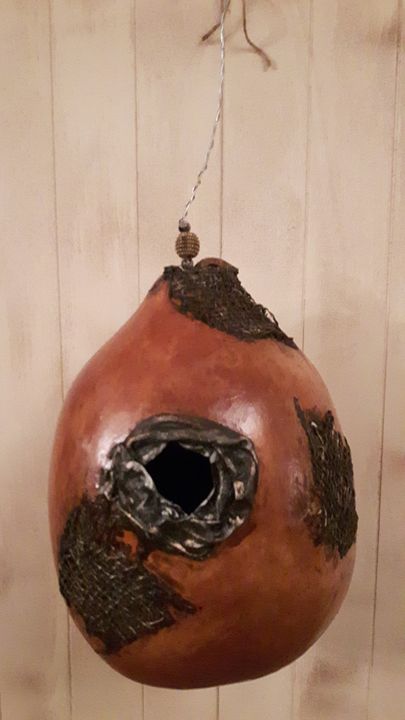 Gourd Birdhouse - Designer Gourds and sculptures