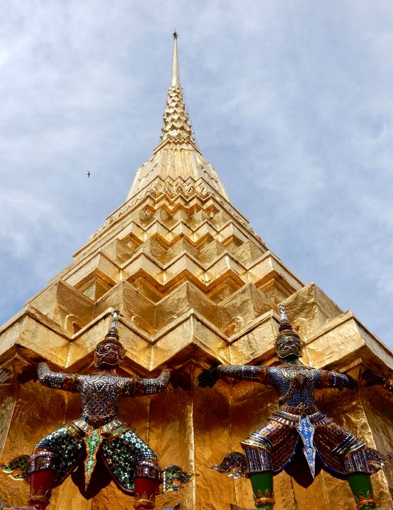Golden Spire Royal Palace Bangkok - RMB Photography