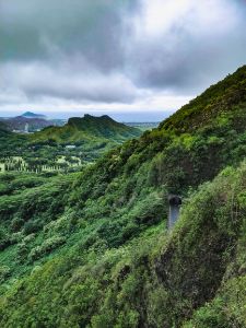 Overlook view of Nuʻuanu Pali Tunnel
