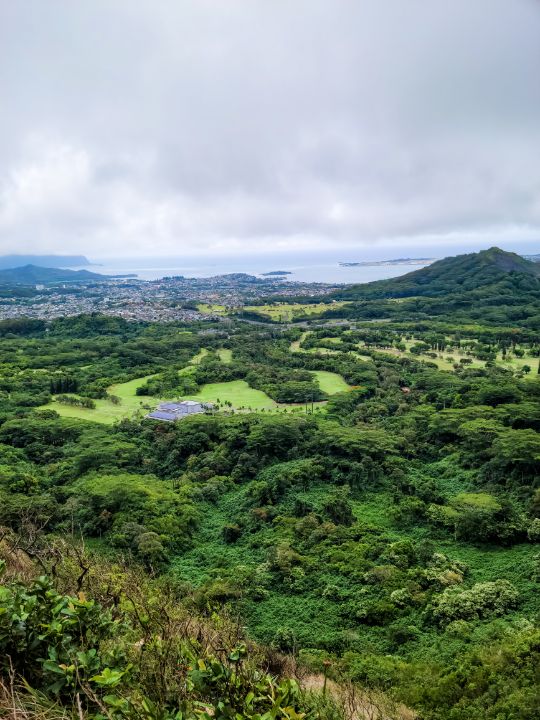 Nuʻuanu Valley - ByHarper