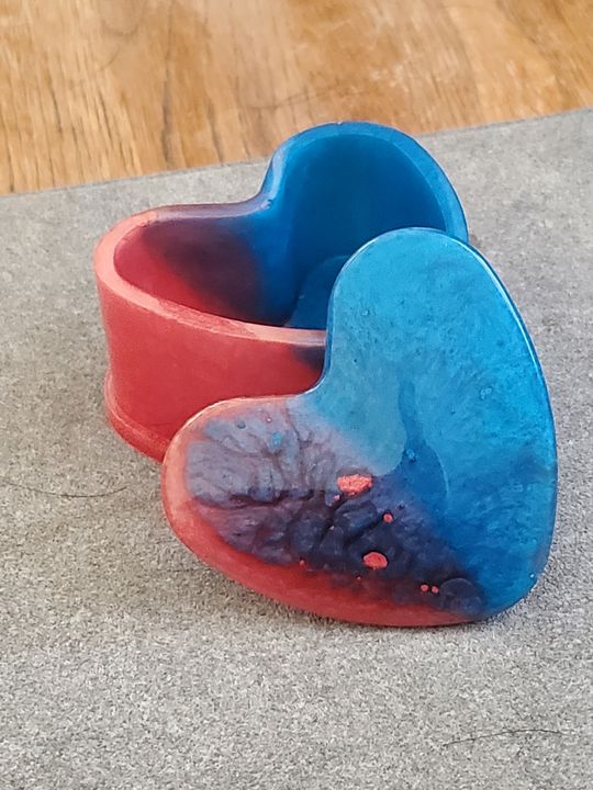 Rainbow Heart Box - The Lucky Lass