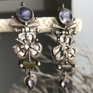 trickvetter earrings