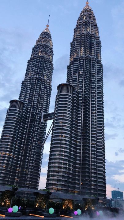 KL Twin towers sunset portrait - Rose Art & Photography