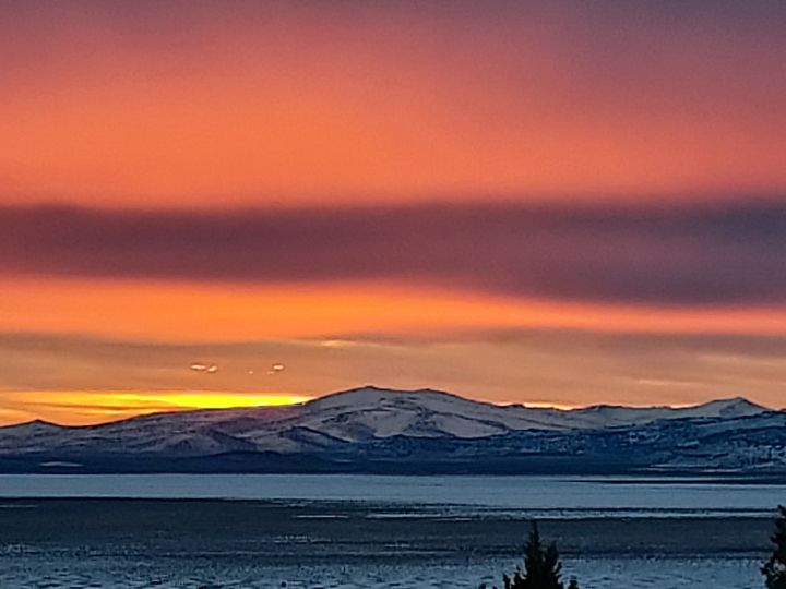 Orange sky at dawn before the snow - Eva Wright's Gallery