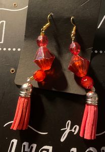 Earrings red beaded