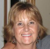 Michelle LeVesque Knie