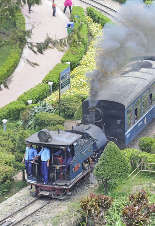 Darjeeling Himalayan Railway - Bhaswaran