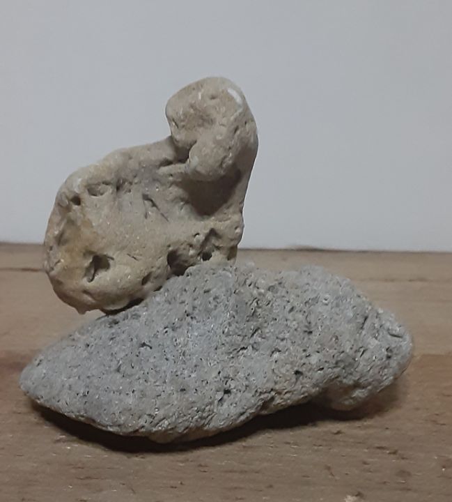 Grazing Rock Statue - Jill's Art With Nature