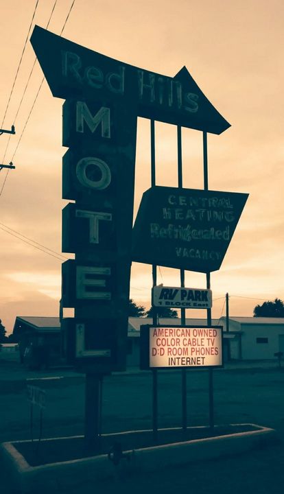 Motel ashland - Catt McGonigle