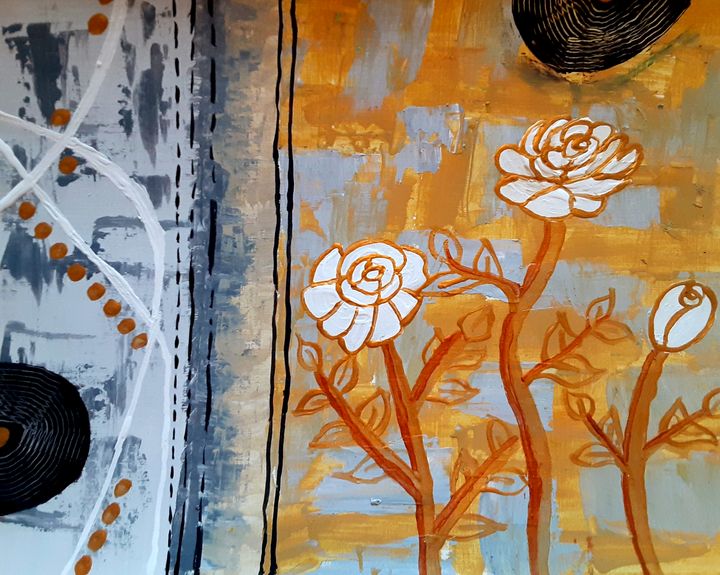 White and Gold Flowers - Alecia Samuelson's Art