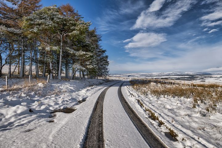 Winter Scenery in Scotland - Jeremy Lavender Photography