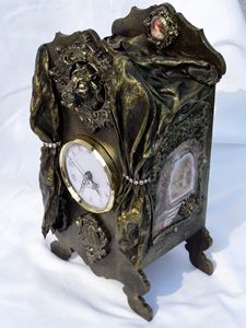 Fireplace clock - gyongyisegek