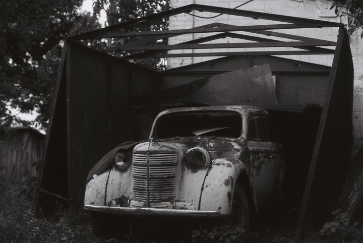 Old car - Anton Popov