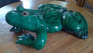Ceramic Frog - Redbusart