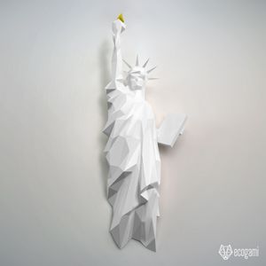 Statue of Liberty papercraft - Ecogami