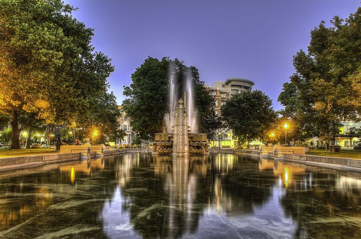 Fountain of the Pioneers - Kazoo in HDR