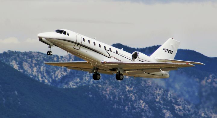 2004 CESSNA 680 at KBJC - Mile High Aviation Art - Photography ...