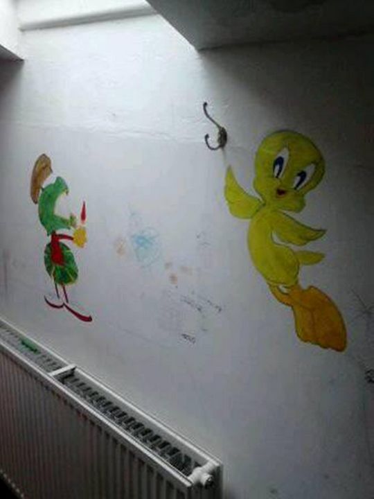 tweety and martian from looney tunes - j.j's fresos and alfresos