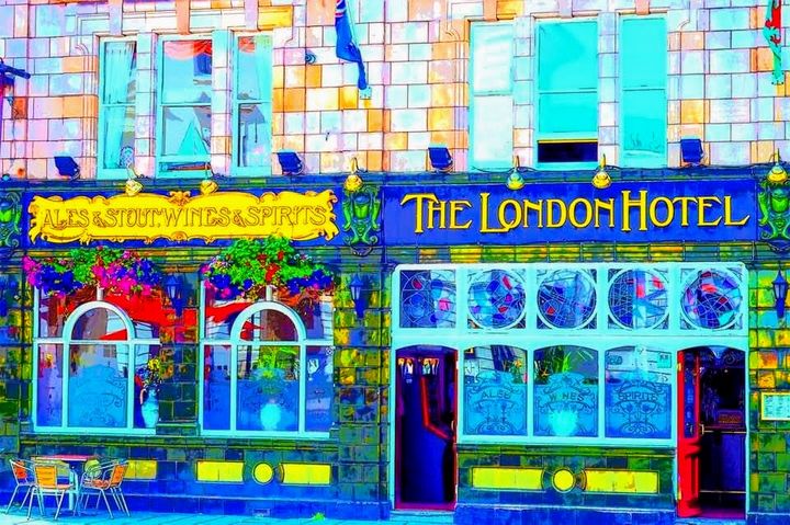 London Hotel - Lee Berlin Artist