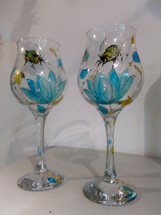 Bee Happy Wine Glasses Kartessa Rosa Glass Cups Goblets Artpal