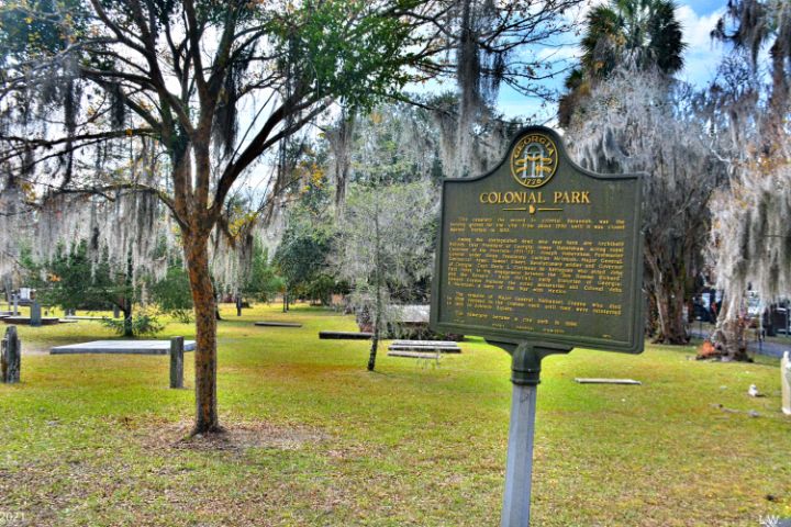 Colonial Park Cemetery Savannah Geor - Lisa Wooten Photography