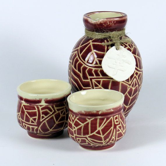 Engraved Red Sake Set for Two - NelaCeramics Gallery