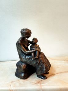 Statue of Young mother with her baby