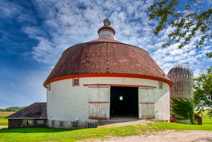 Round White Barn #1 - Lou Novick - Photography, Buildings ...