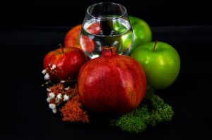 red and green apples 2