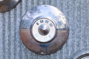 Ford Hubcap 2