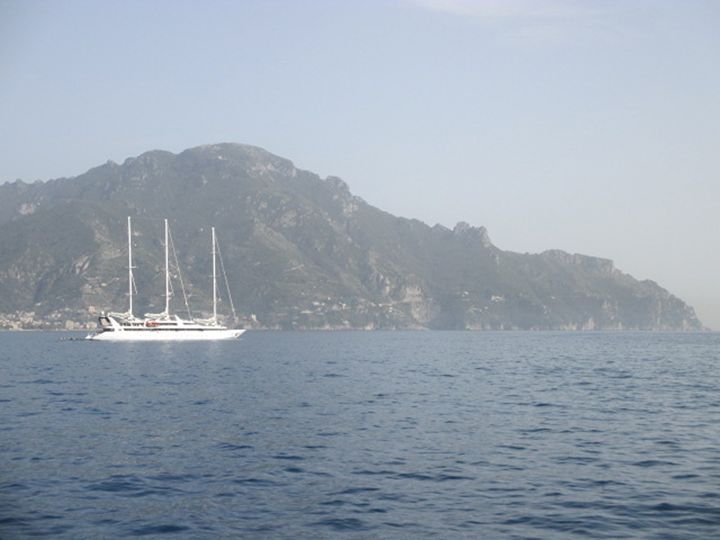 Sailing Schooner in Amalfi - JesseEnslingArt
