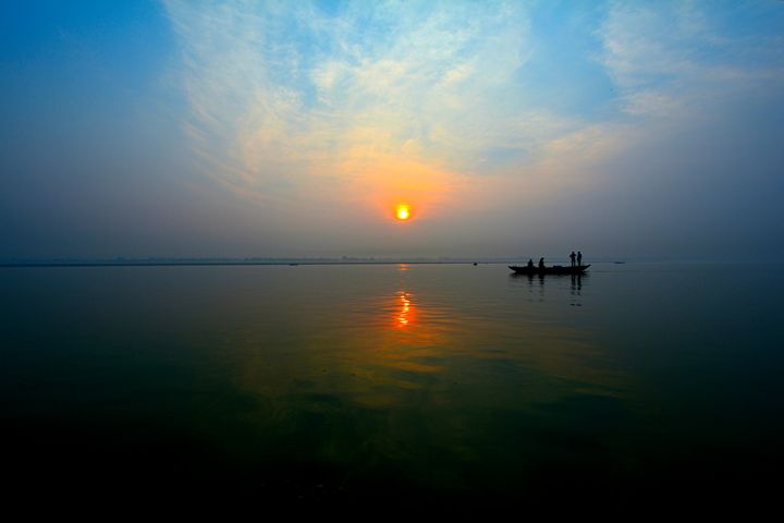 Gange River at the sunrise - Melnevsky