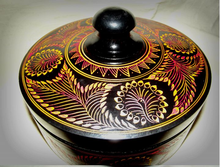 Sri lanka lacquerware (laksha) -  Shanakamaduranga73